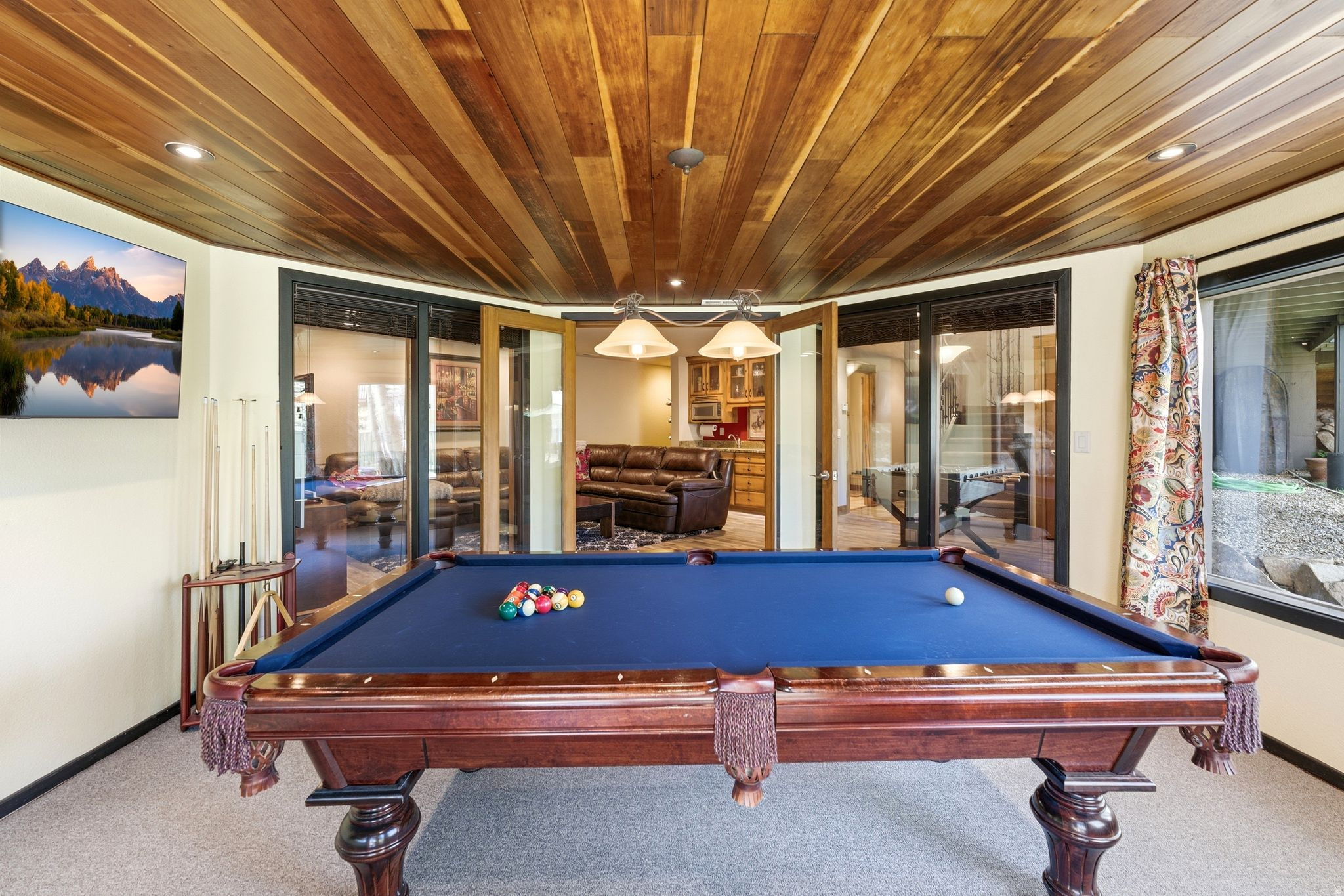 PARK MEADOWS - Residential