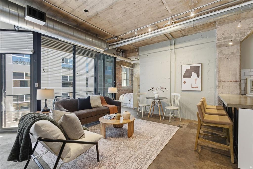 Photo of 380 W 200 S #501, Salt Lake City, UT 84101 (MLS # 2133847)