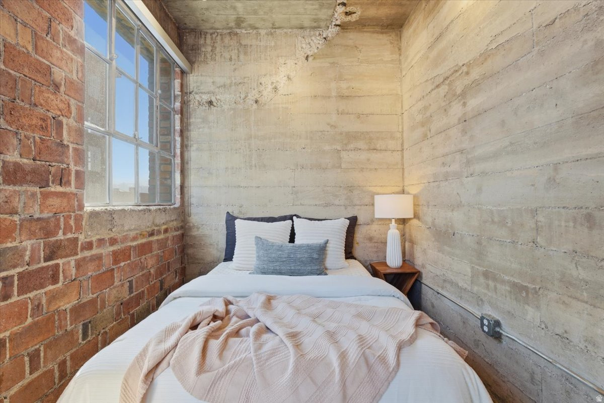 DAKOTA LOFTS - Residential