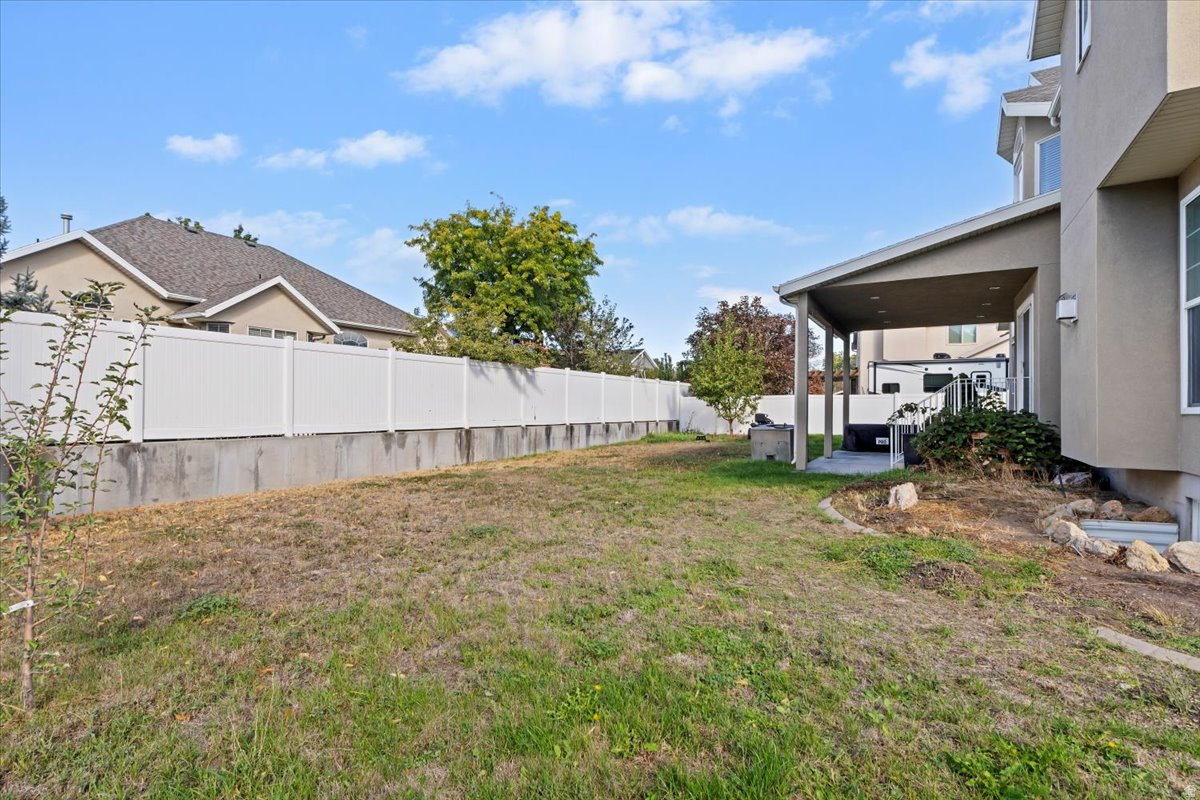 MEADOWS AT HIDDEN CO - Residential