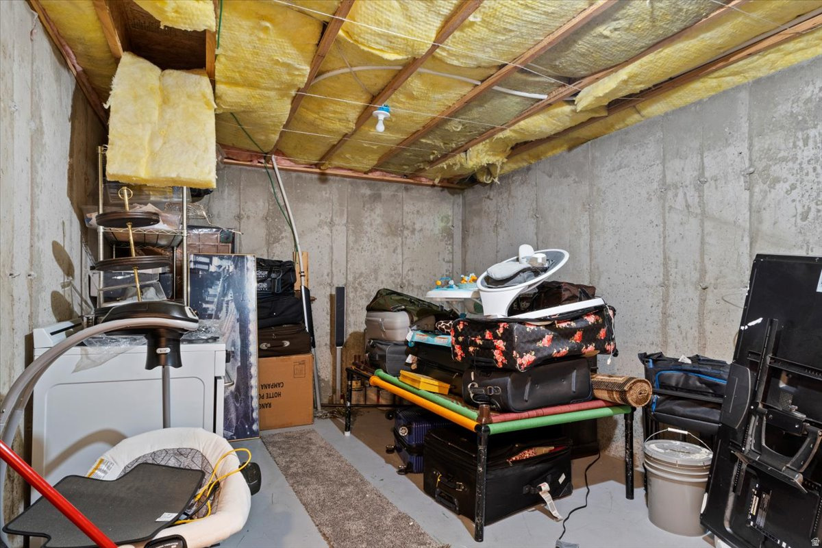 MEADOWS AT HIDDEN CO - Residential