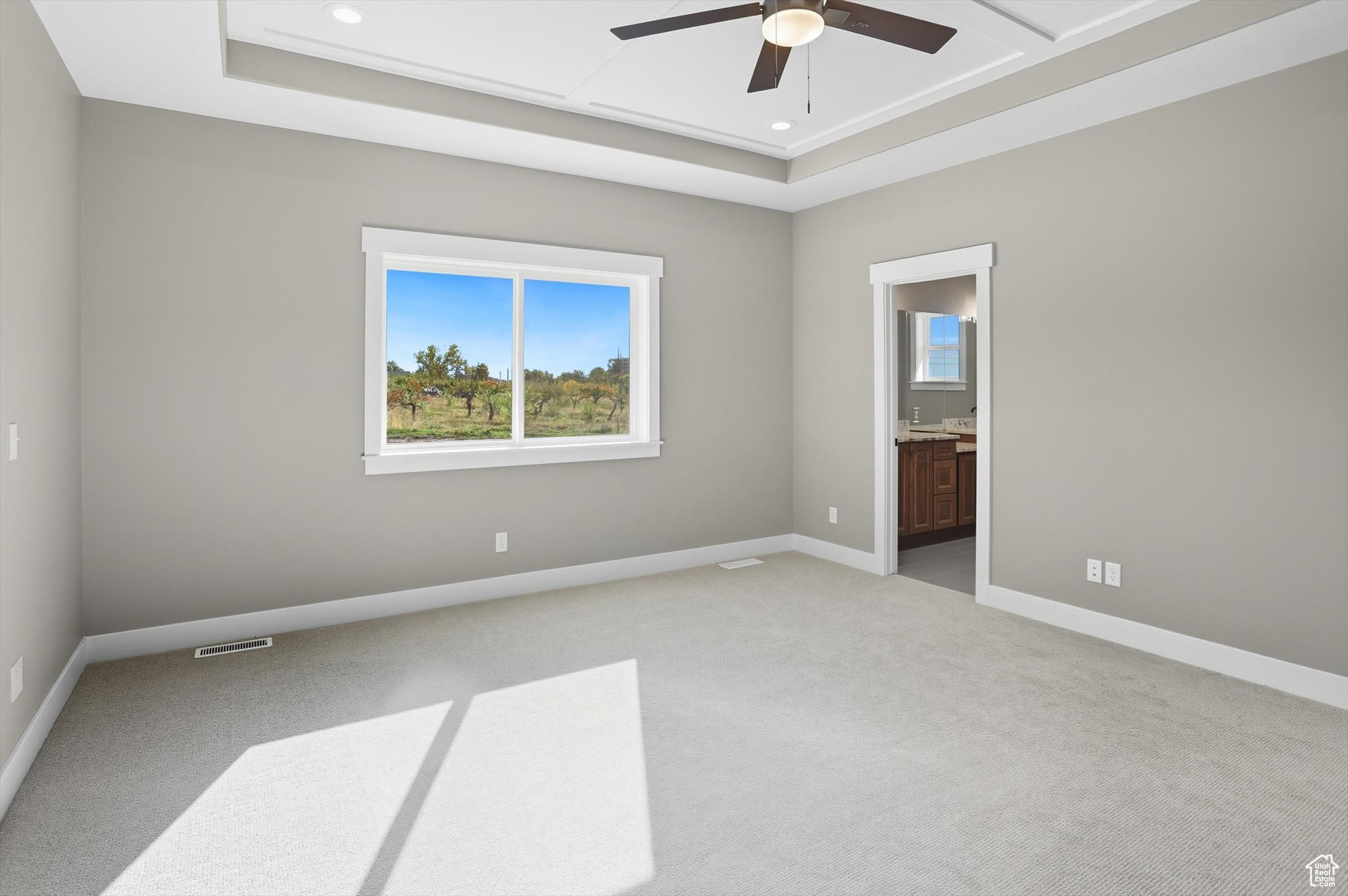 MOUNTAIN SIDE - Residential