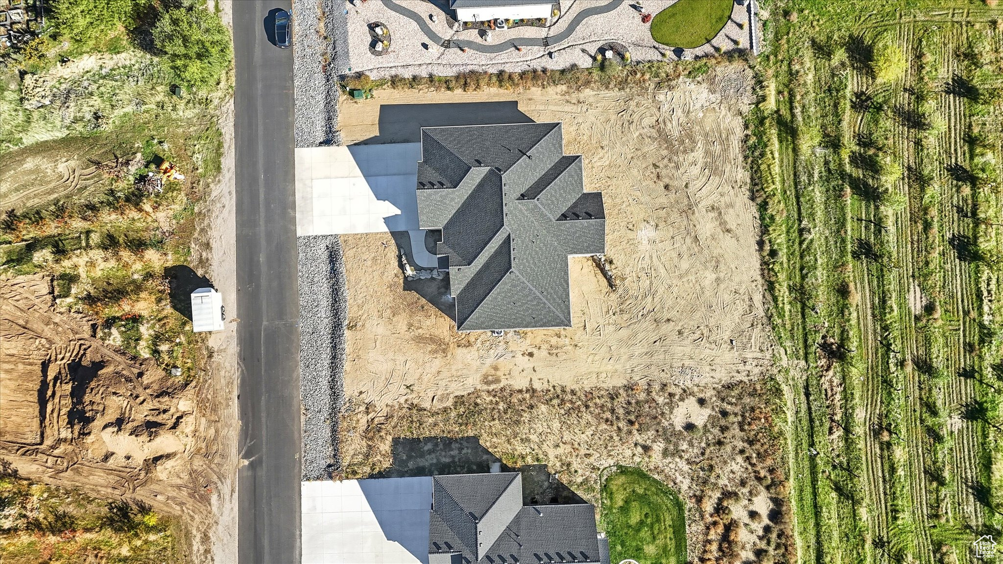 MOUNTAIN SIDE - Residential