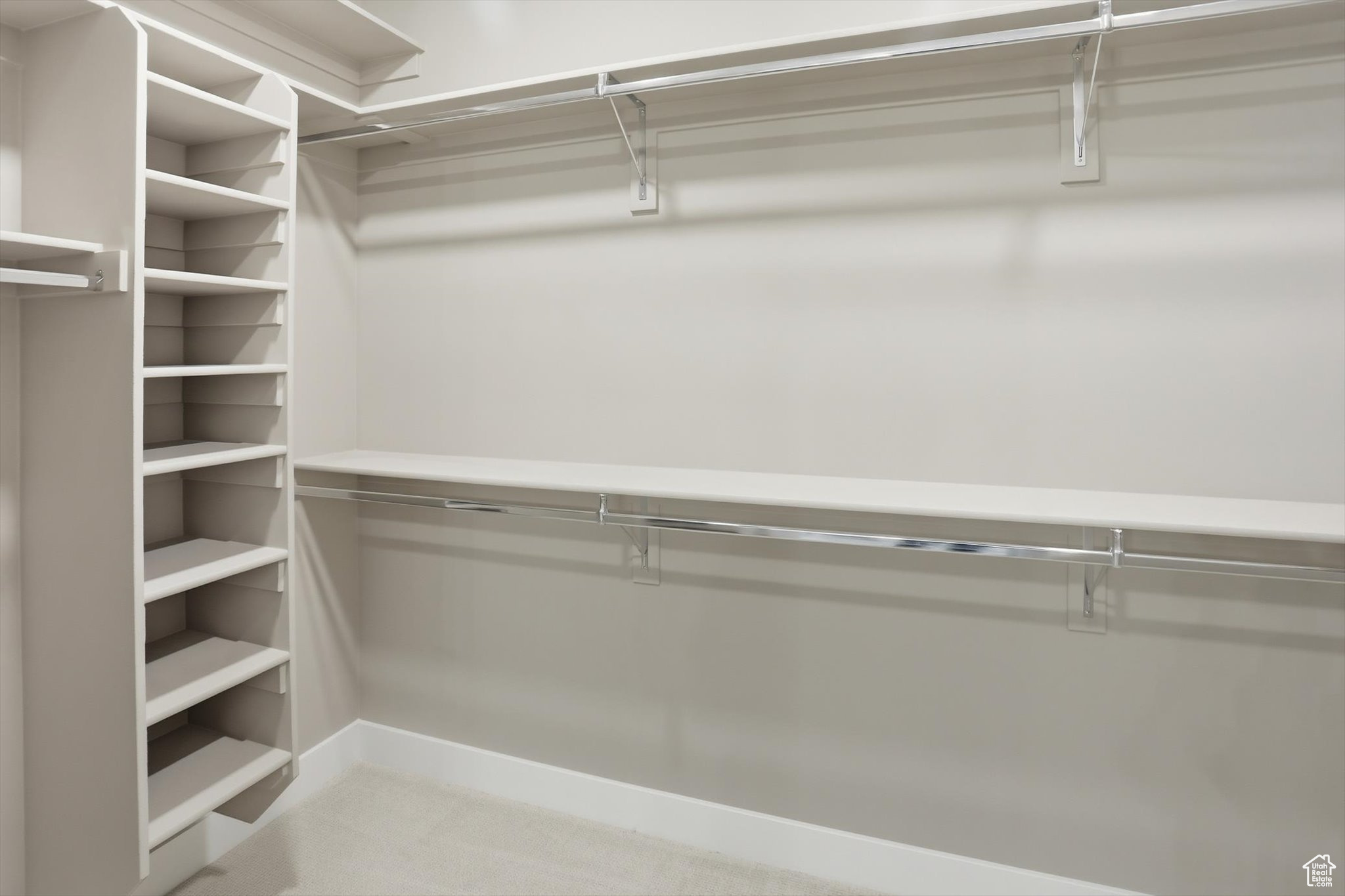 MOUNTAIN SIDE - Residential