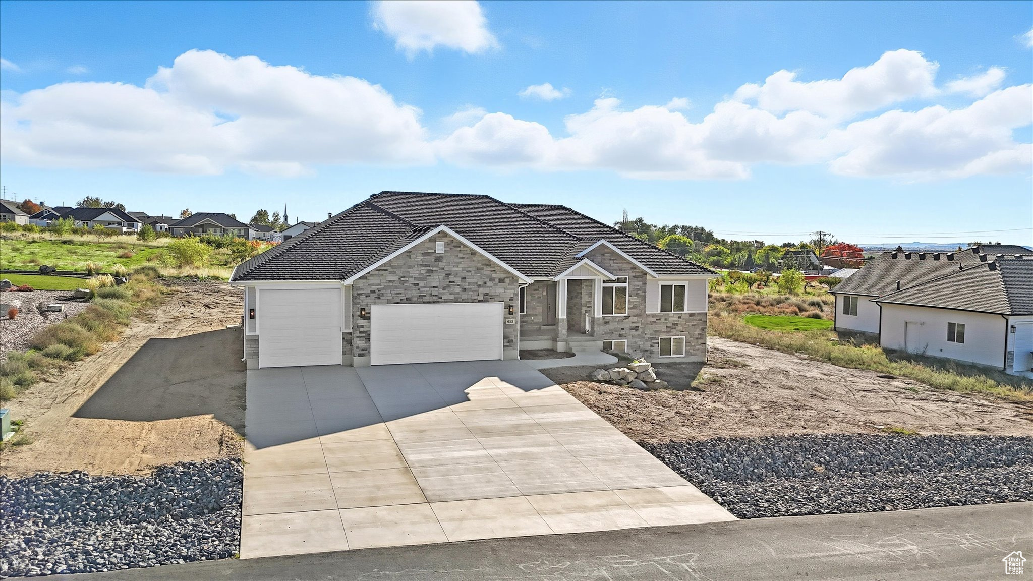 MOUNTAIN SIDE - Residential