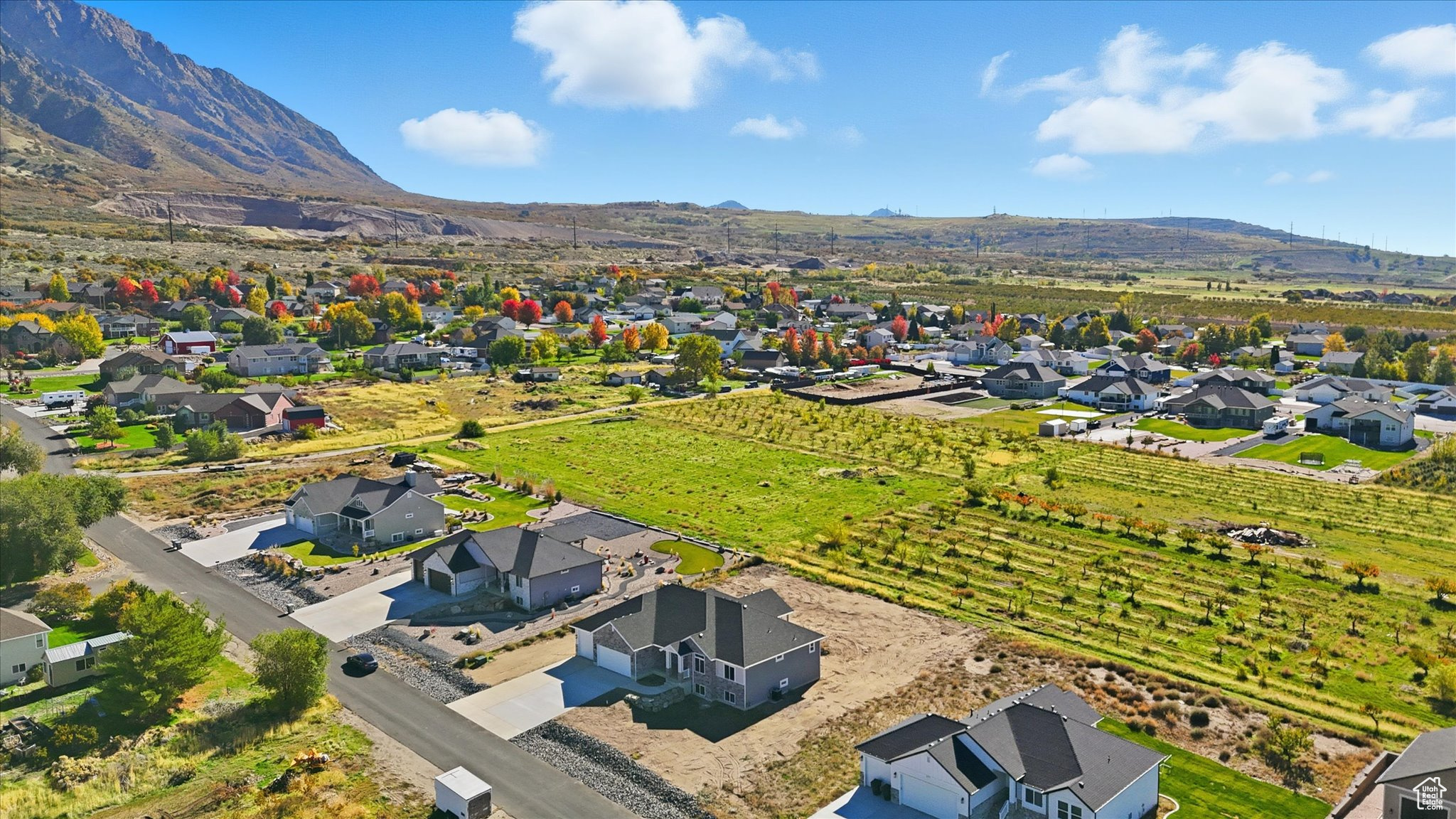 MOUNTAIN SIDE - Residential