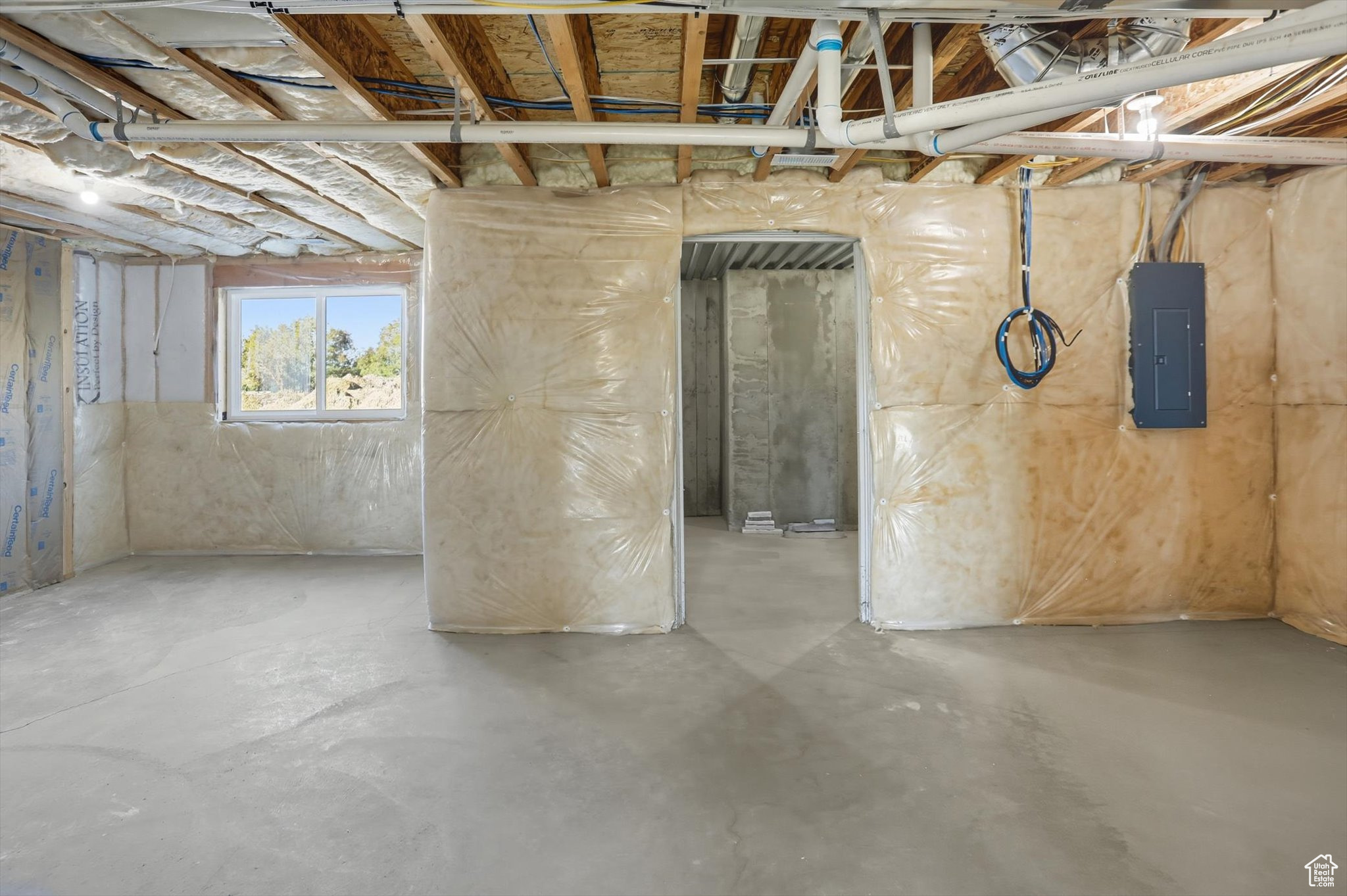 MOUNTAIN SIDE - Residential