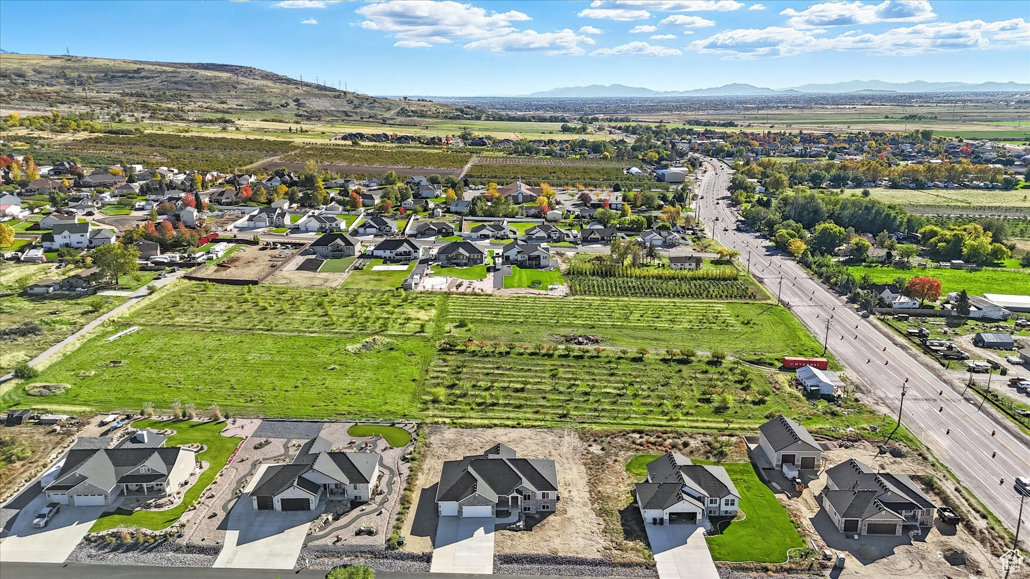 MOUNTAIN SIDE - Residential