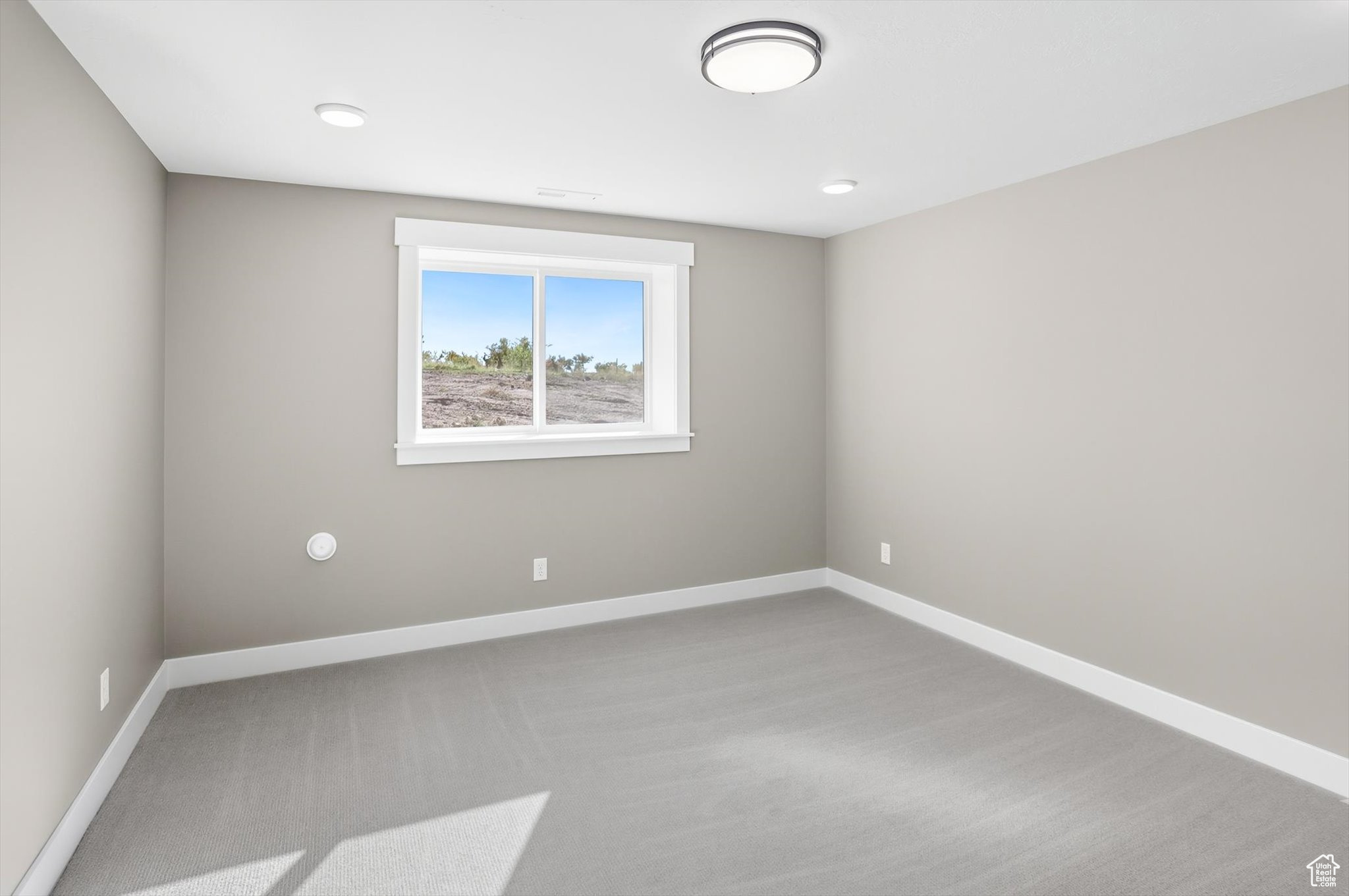 MOUNTAIN SIDE - Residential