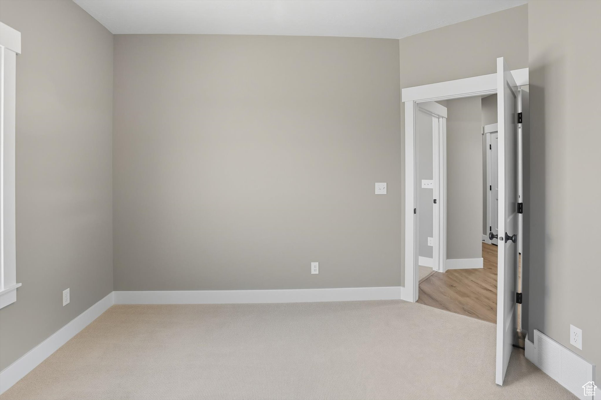 MOUNTAIN SIDE - Residential