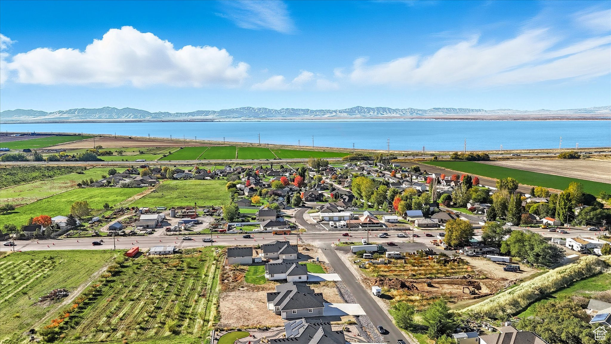 MOUNTAIN SIDE - Residential