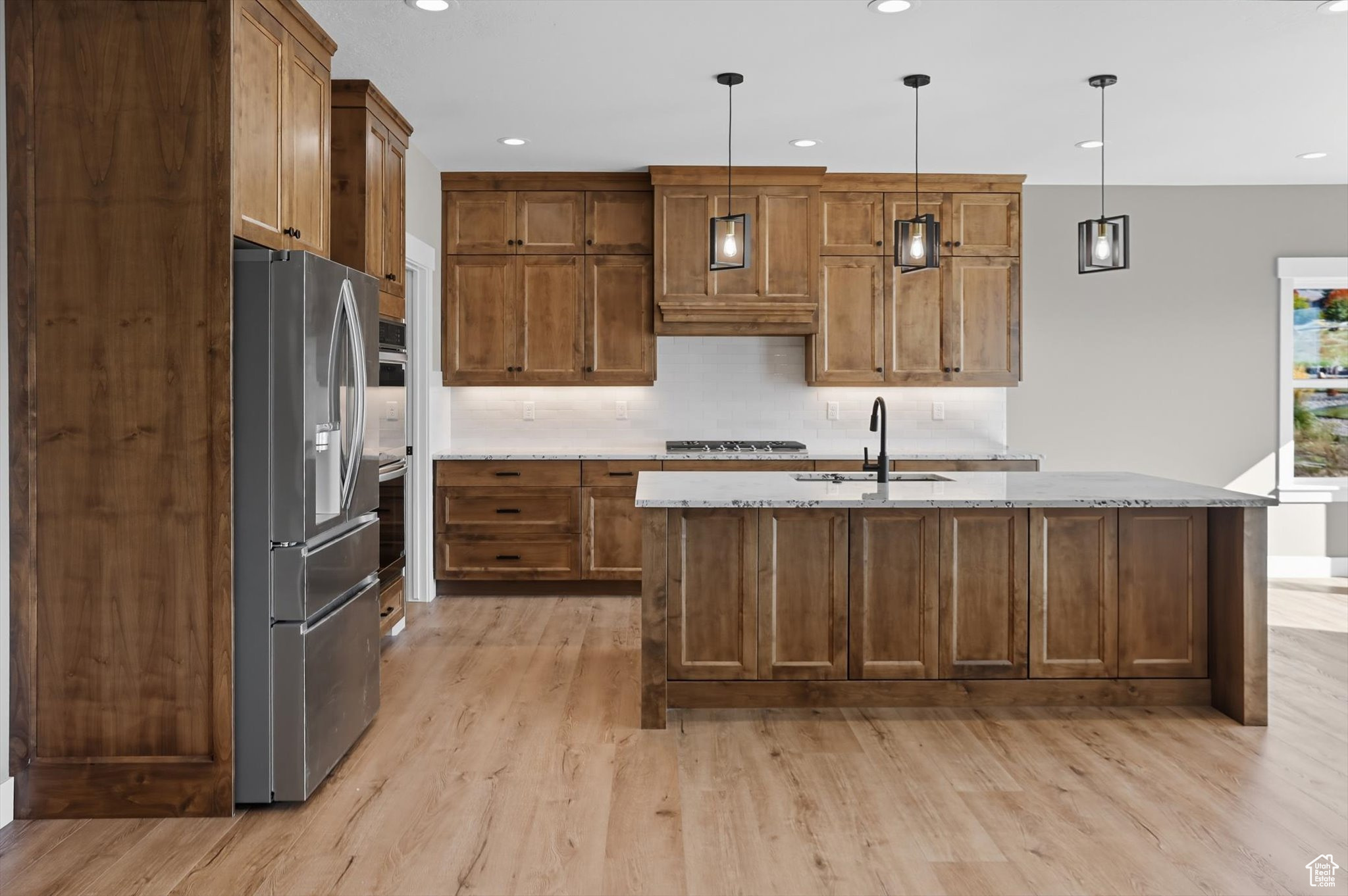 MOUNTAIN SIDE - Residential