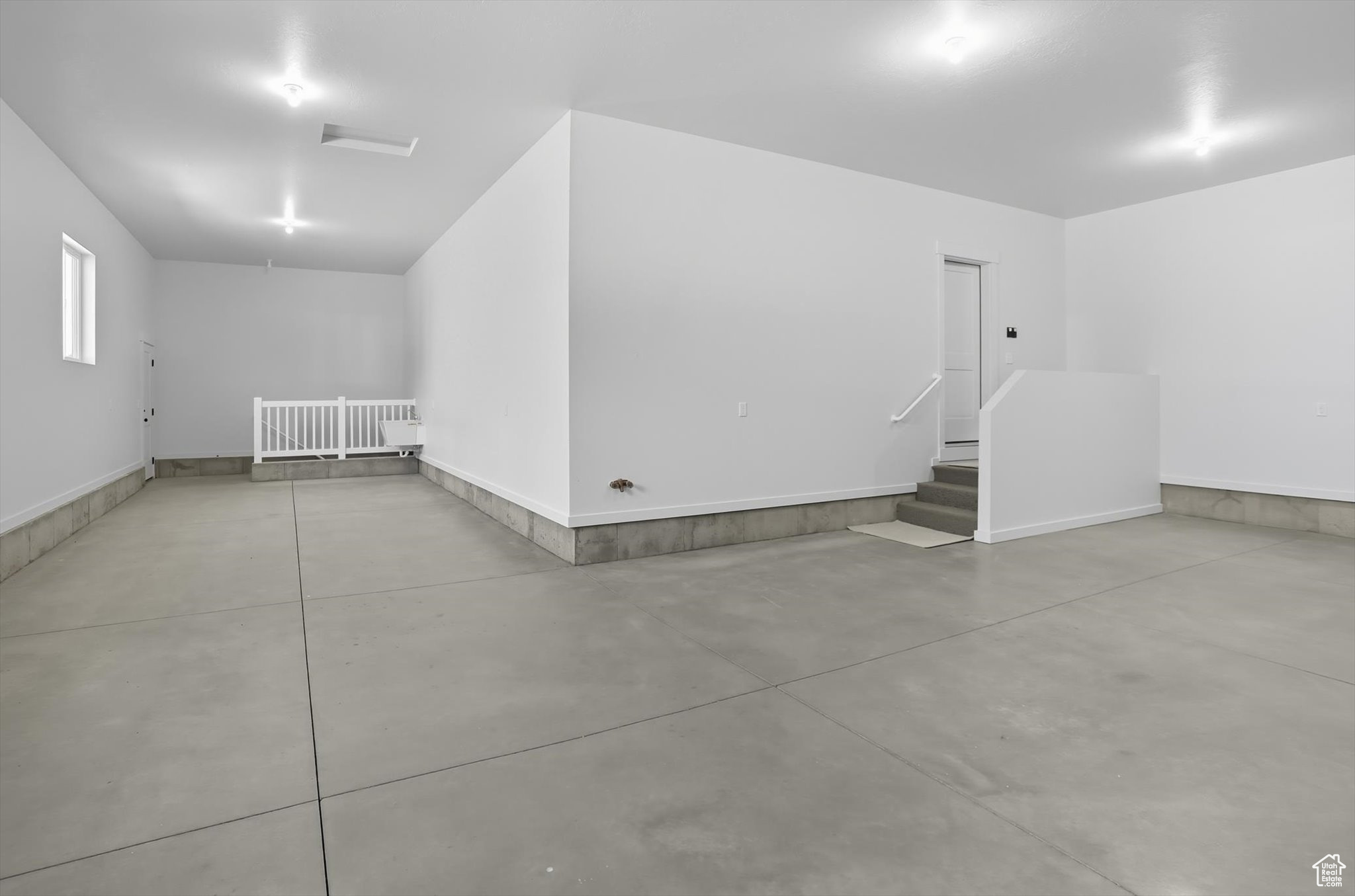 MOUNTAIN SIDE - Residential