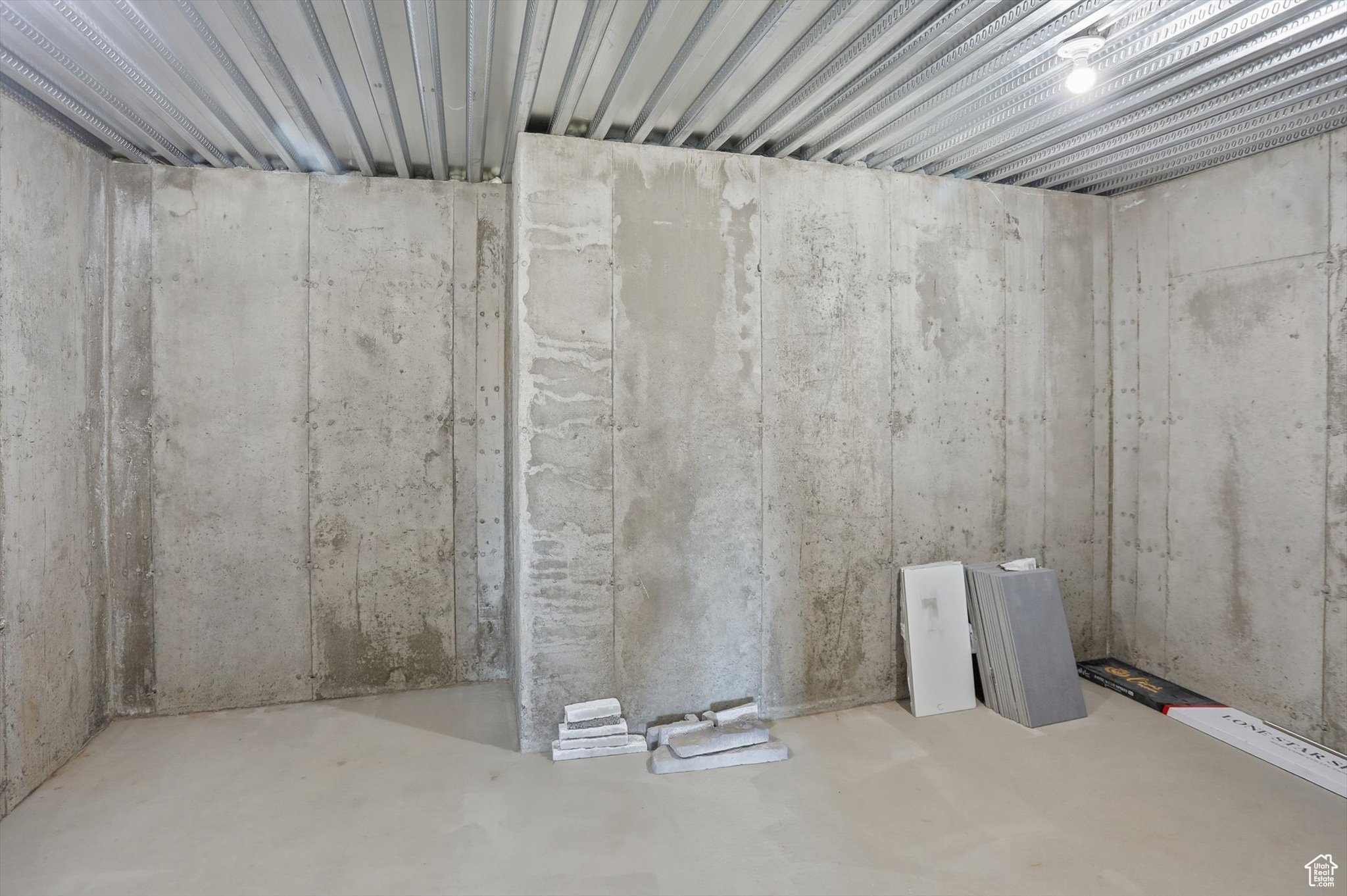 MOUNTAIN SIDE - Residential