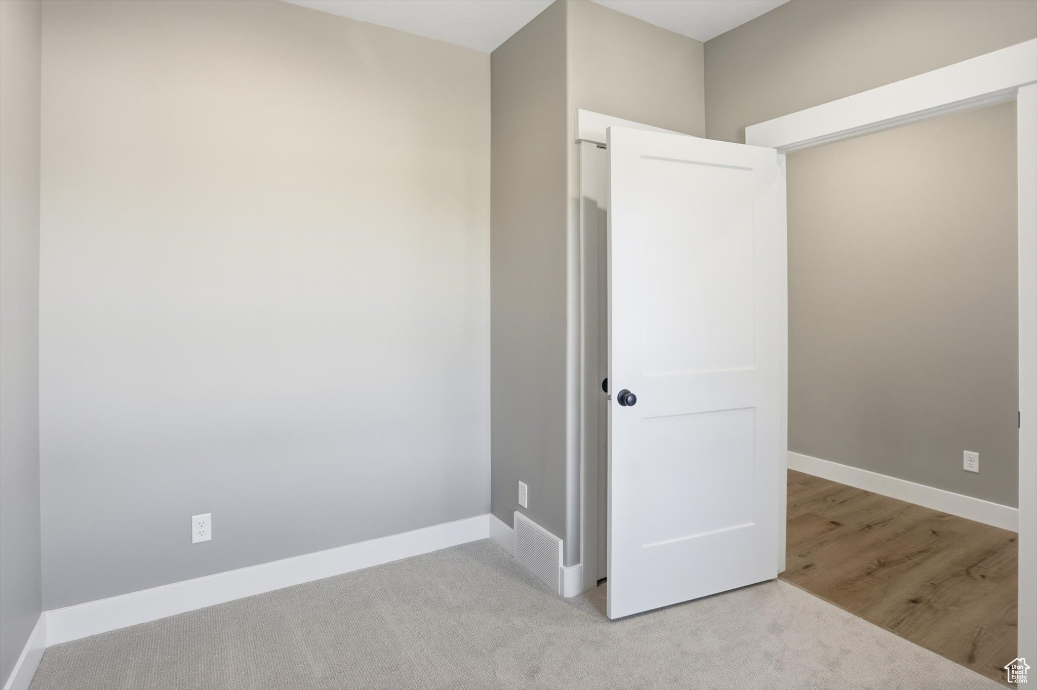 MOUNTAIN SIDE - Residential