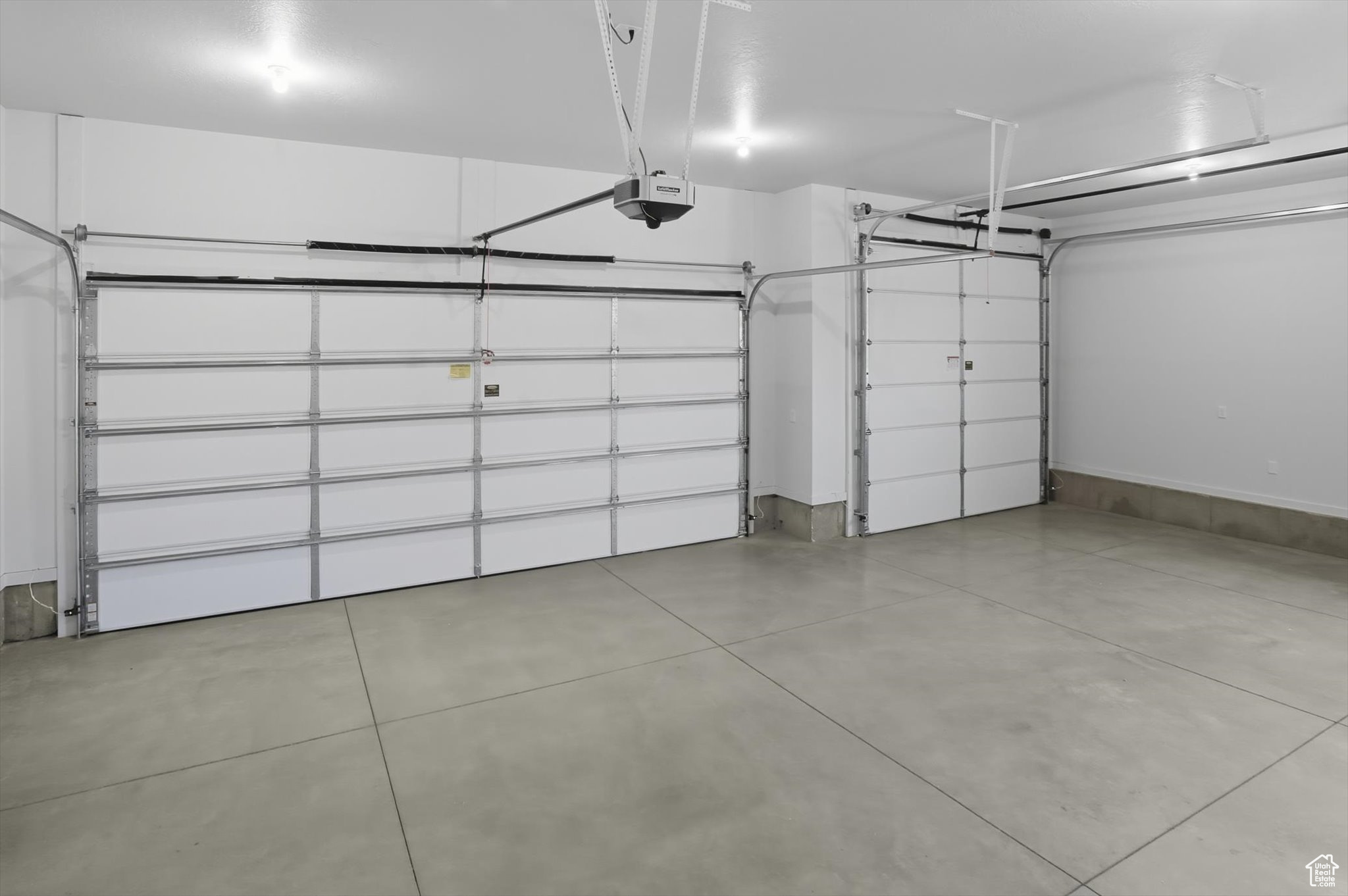 MOUNTAIN SIDE - Residential