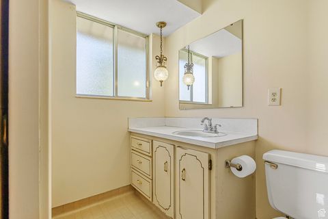 Tiny photo for 272 N PIN OAK LN, Kaysville, UT 84037 (MLS # 2114306)