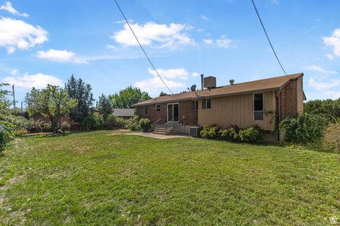 Tiny photo for 272 N PIN OAK LN, Kaysville, UT 84037 (MLS # 2114306)