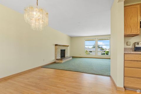 Tiny photo for 272 N PIN OAK LN, Kaysville, UT 84037 (MLS # 2114306)