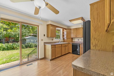 Tiny photo for 272 N PIN OAK LN, Kaysville, UT 84037 (MLS # 2114306)