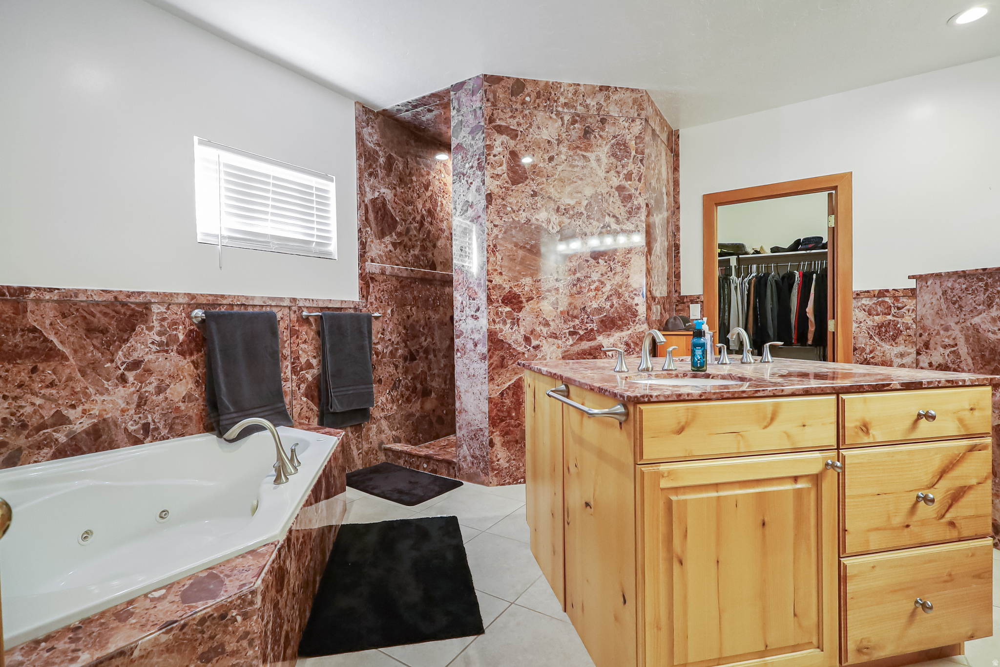 ASPEN HILLS ESTATES ADDITION - Residential