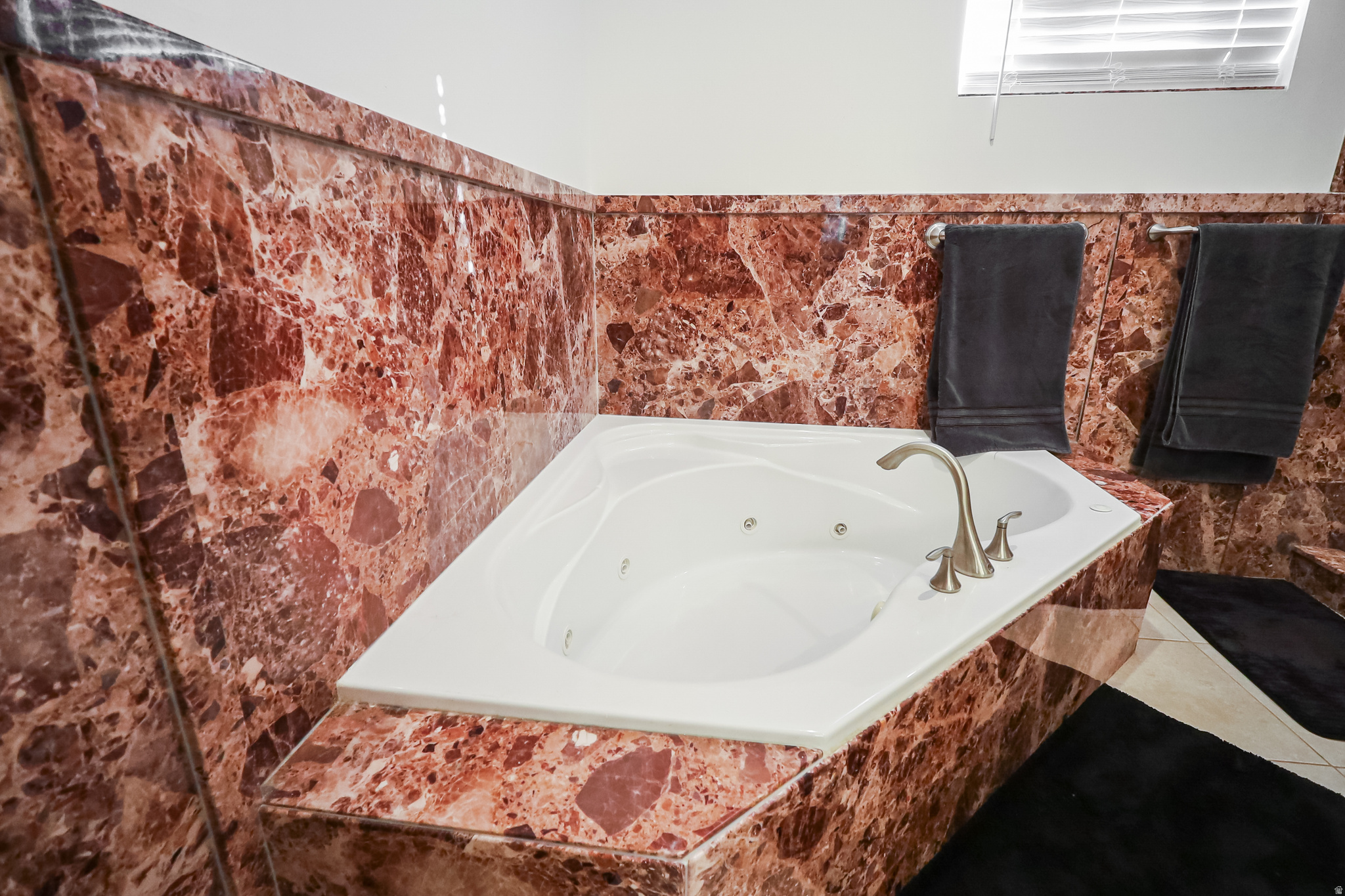 ASPEN HILLS ESTATES ADDITION - Residential