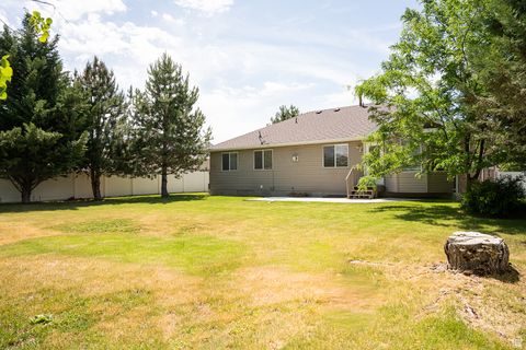 Tiny photo for 2104 W 2200 S, Syracuse, UT 84075 (MLS # 2117841)