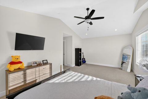 Tiny photo for 3543 S LINDER CT W #4, West Valley City, UT 84119 (MLS # 2135103)
