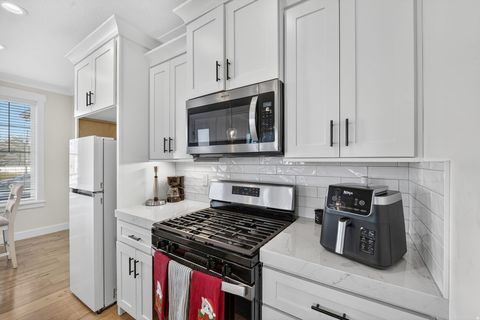 Tiny photo for 3543 S LINDER CT W #4, West Valley City, UT 84119 (MLS # 2135103)