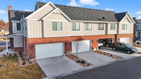 Tiny photo for 3543 S LINDER CT W #4, West Valley City, UT 84119 (MLS # 2135103)