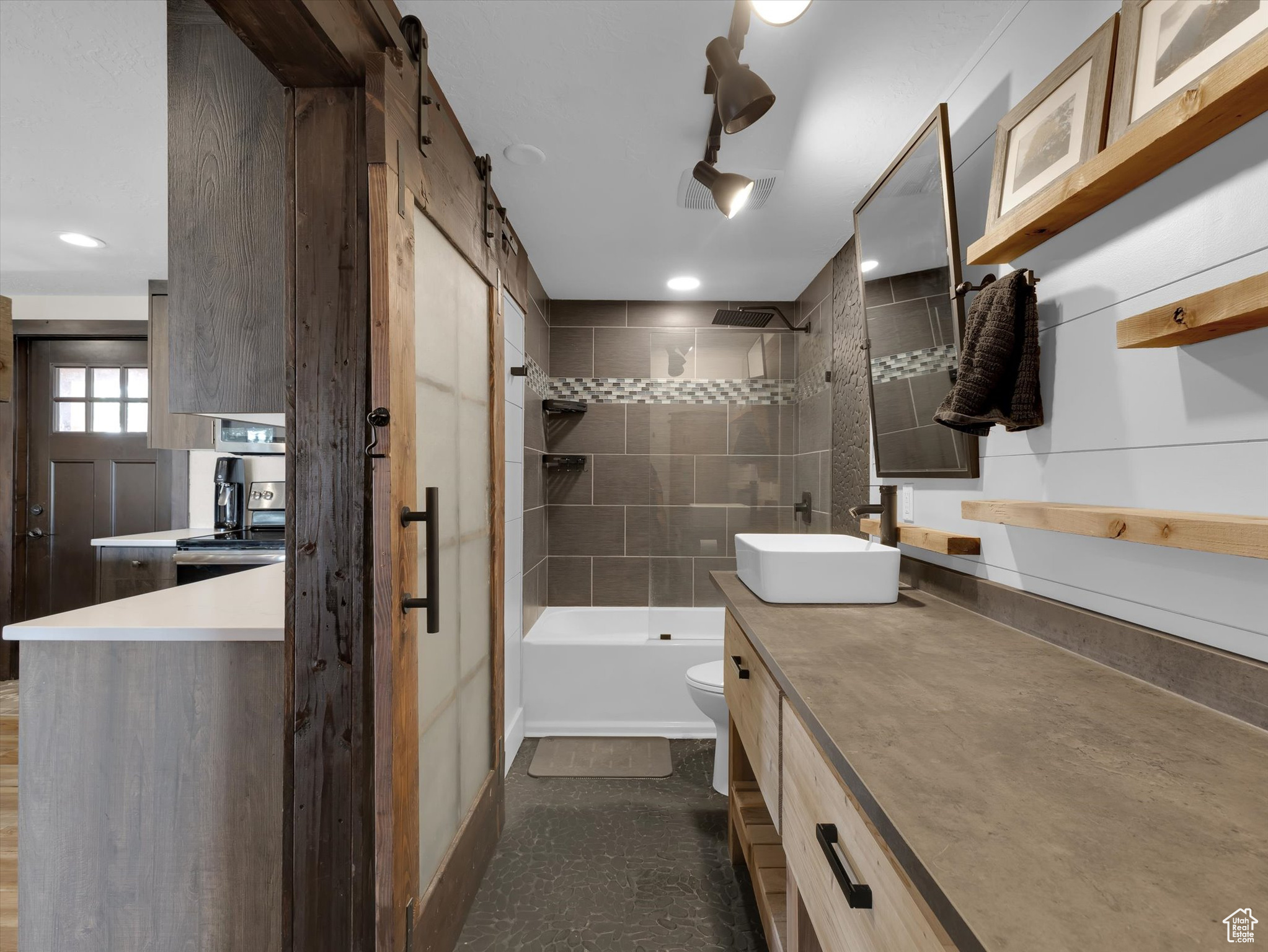 SILVER CREEK - Residential