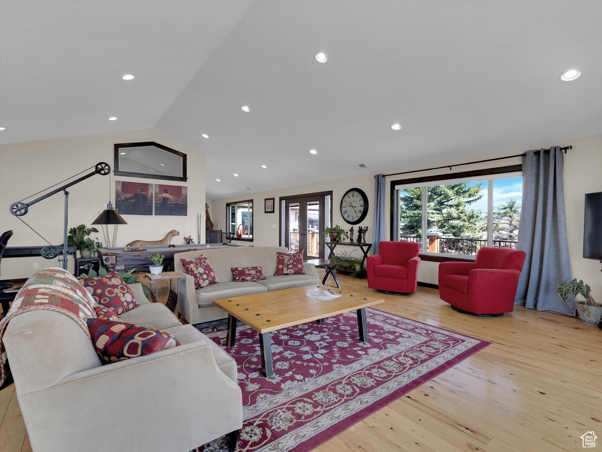 SILVER CREEK - Residential