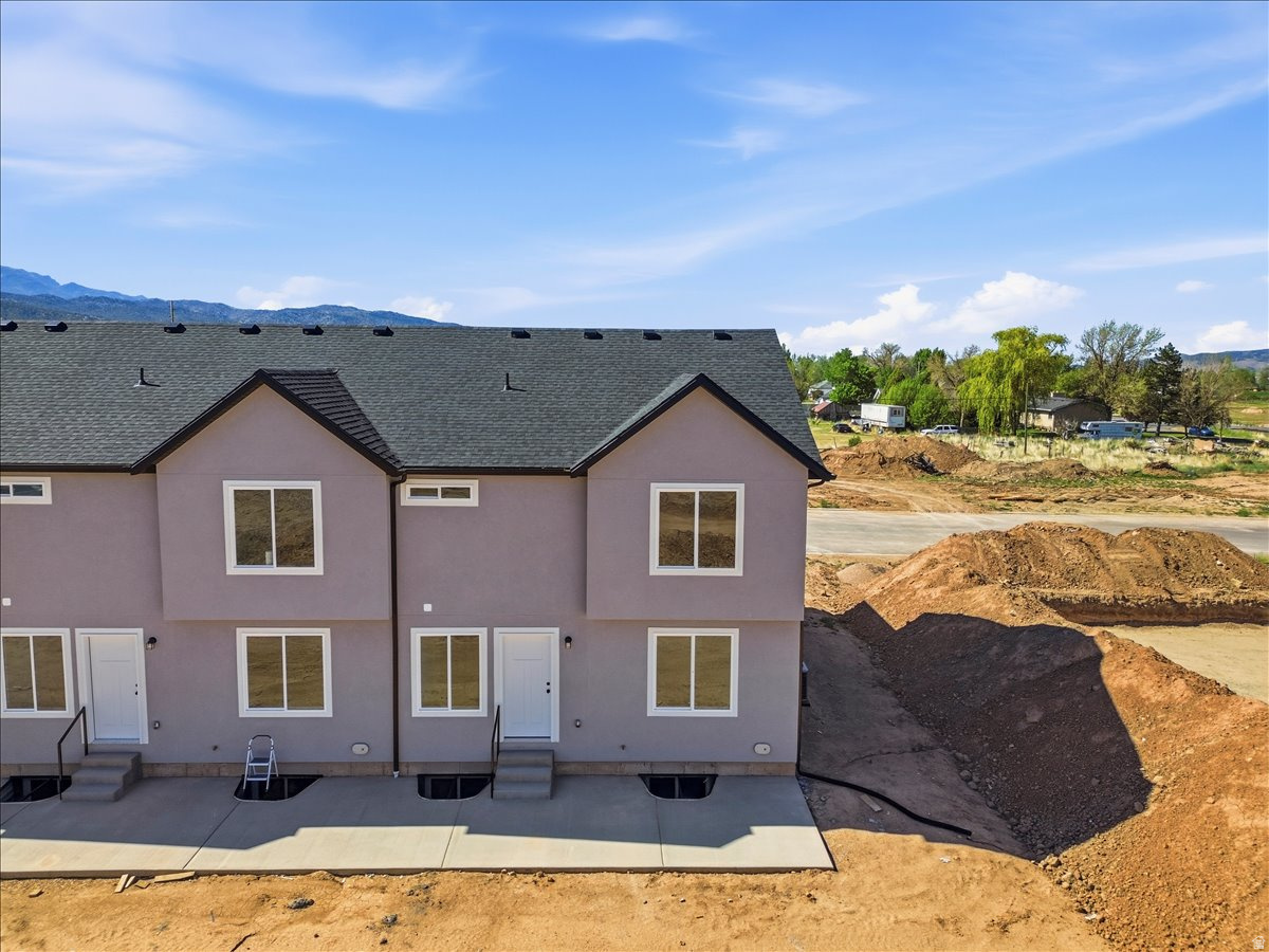 LOVELESS ESTATES - Residential