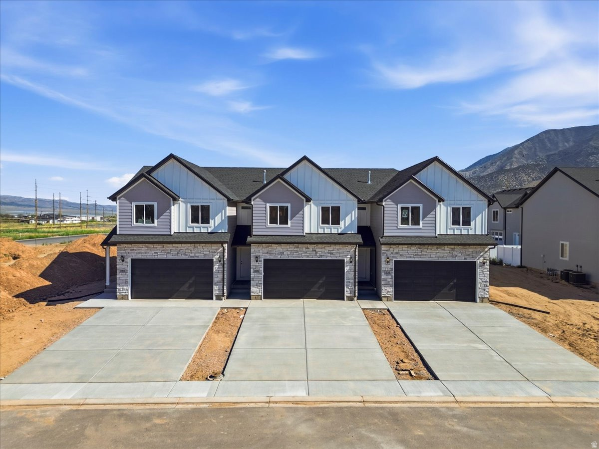 LOVELESS ESTATES - Residential