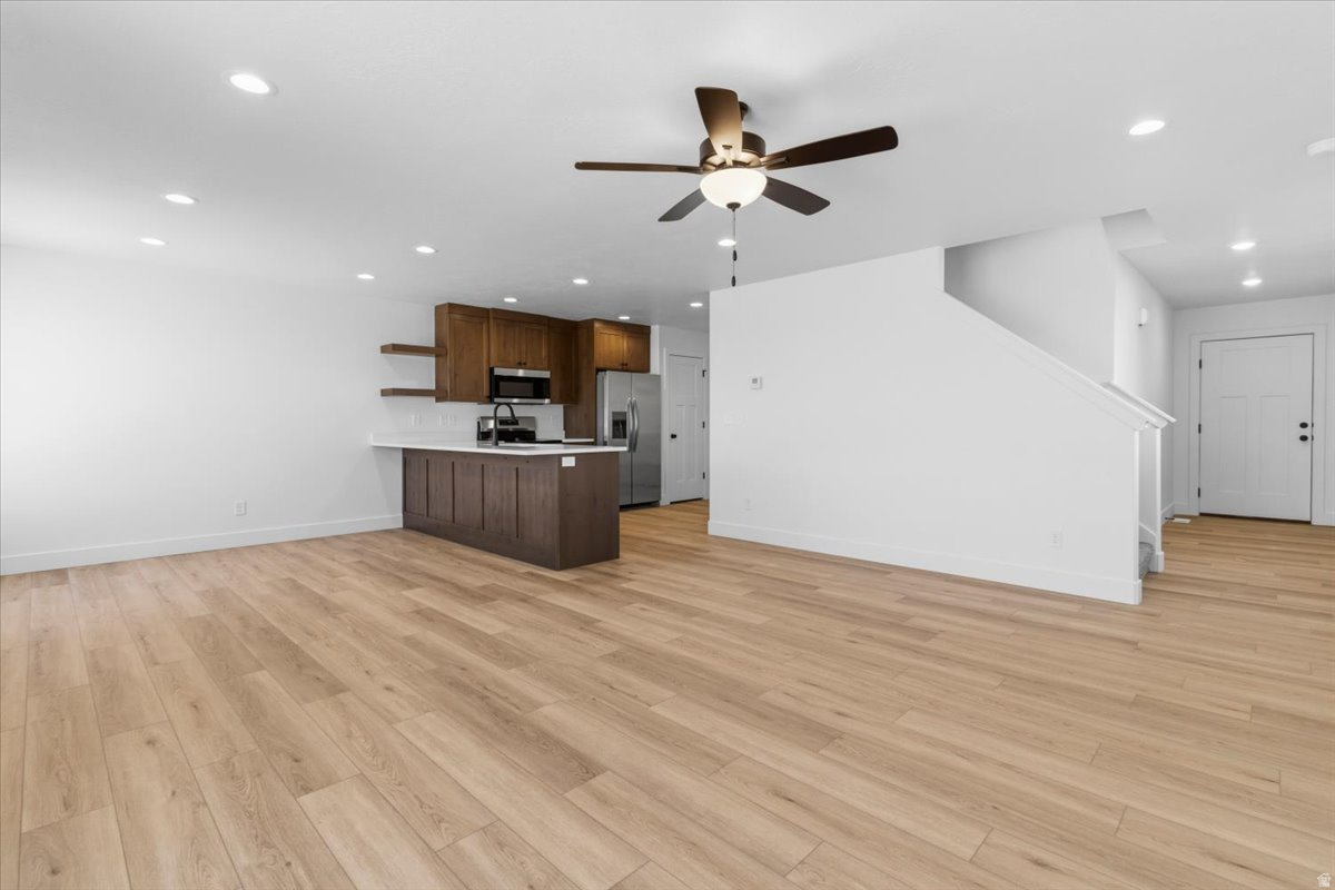 LOVELESS ESTATES - Residential