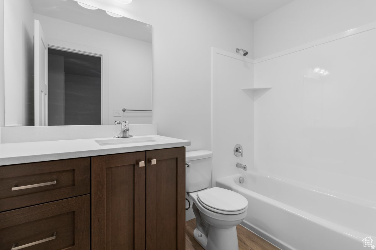 LOVELESS ESTATES - Residential