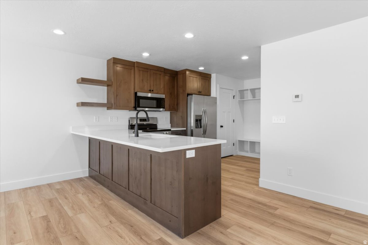 LOVELESS ESTATES - Residential