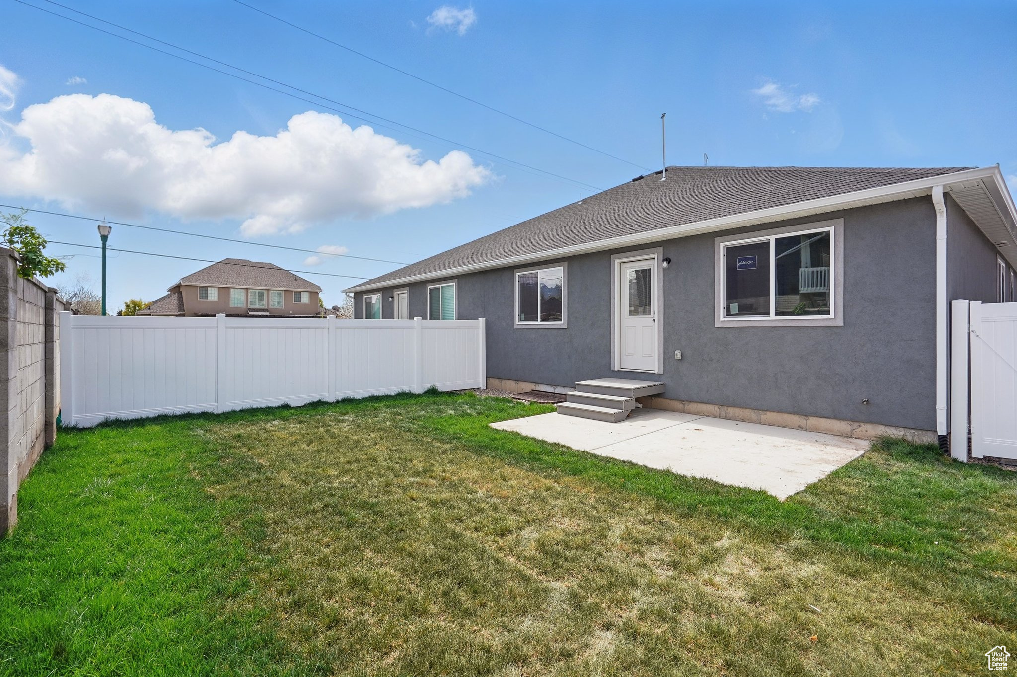 1614 N 160 E