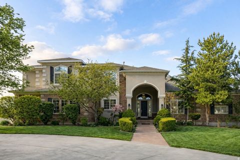 Photo of 10868 S PRESCOTT DR E, Sandy, UT 84092 (MLS # 2140648)