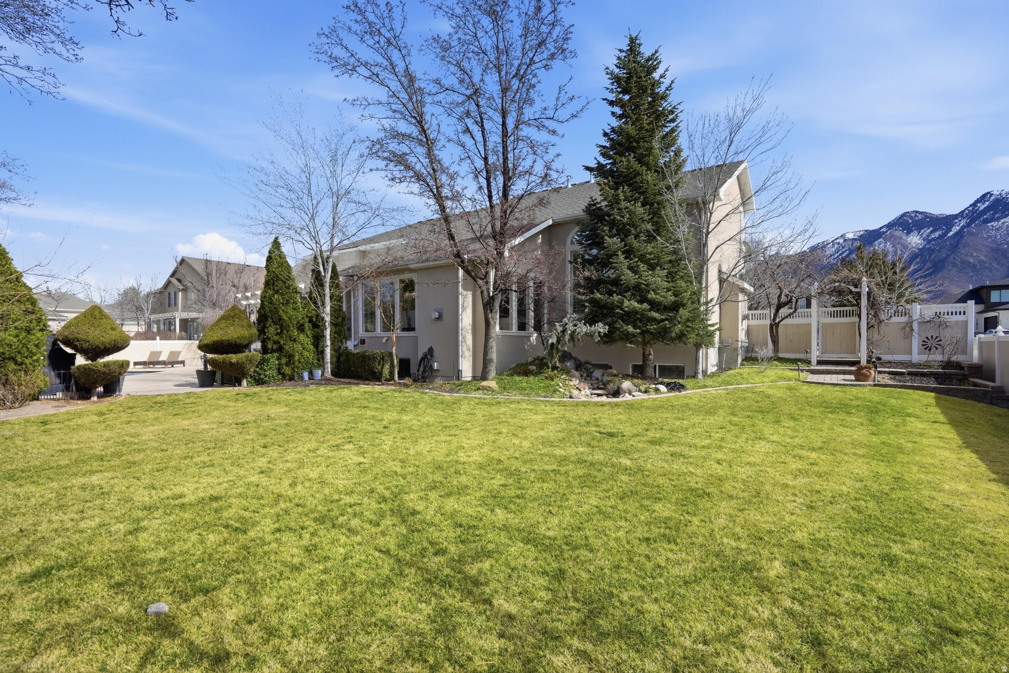 WILLOW VIEW COVE - Residential