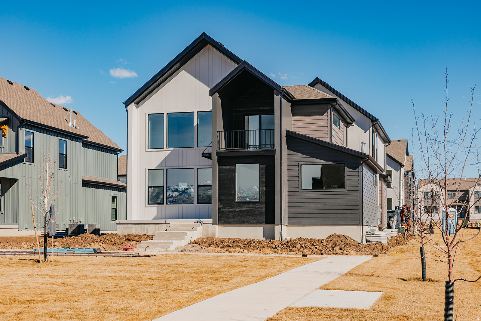 THE CROSSING - Residential