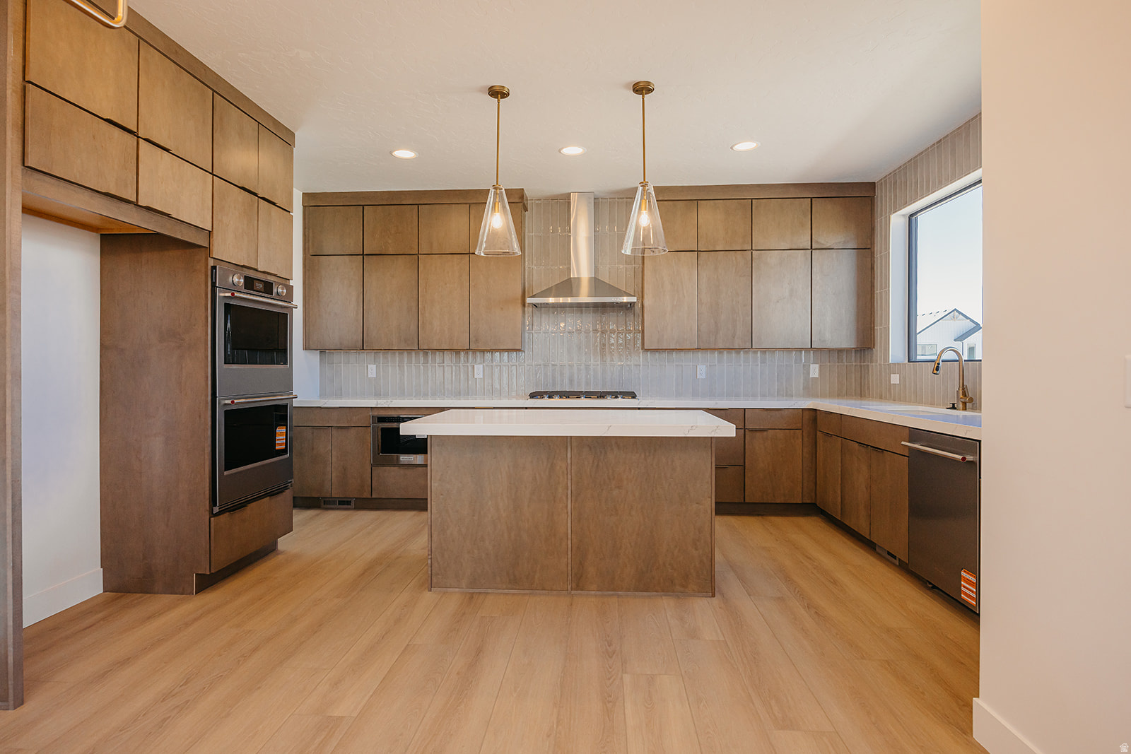 THE CROSSING - Residential