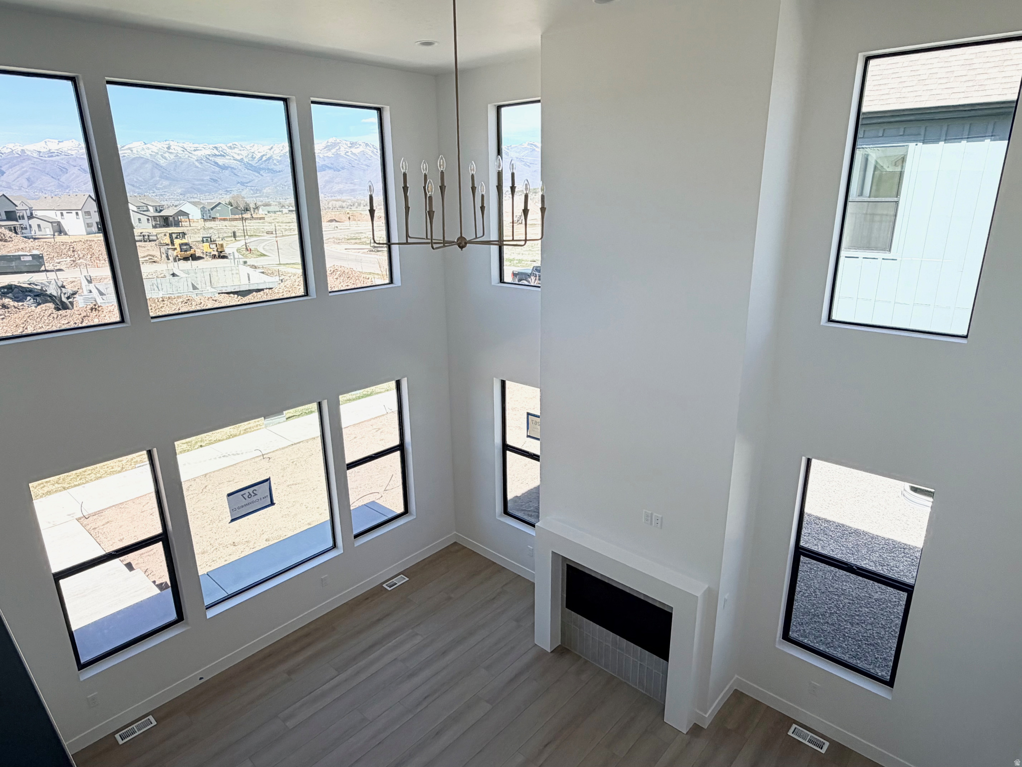 THE CROSSING - Residential