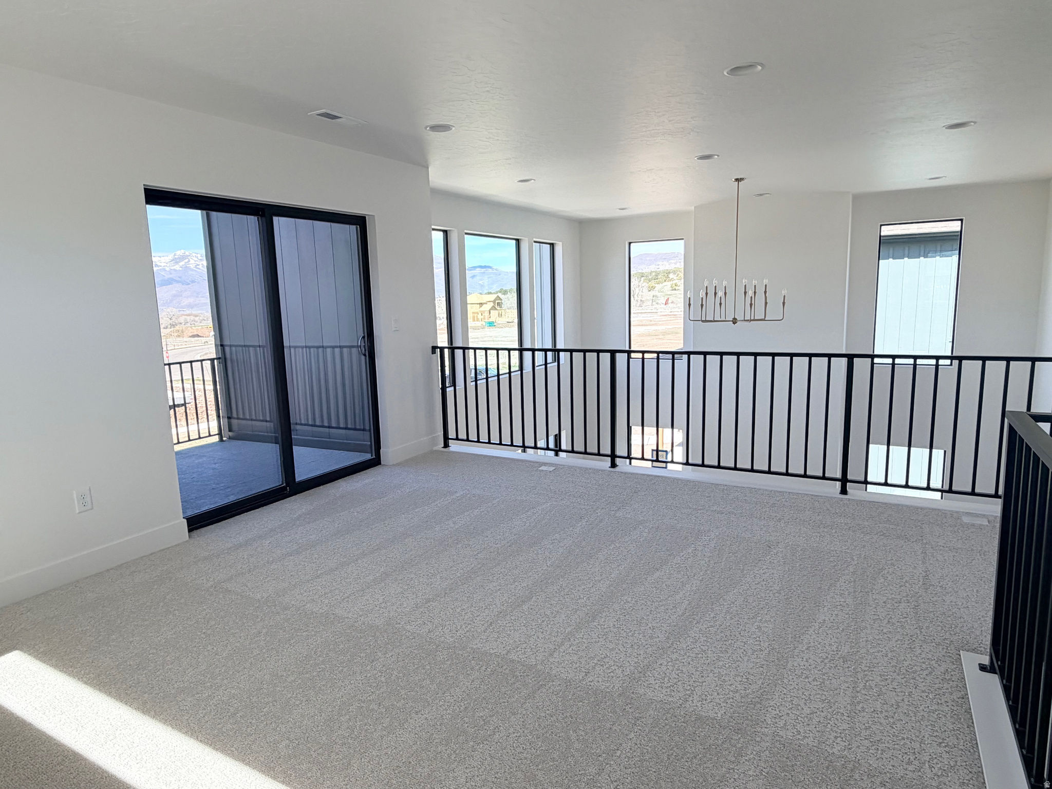 THE CROSSING - Residential