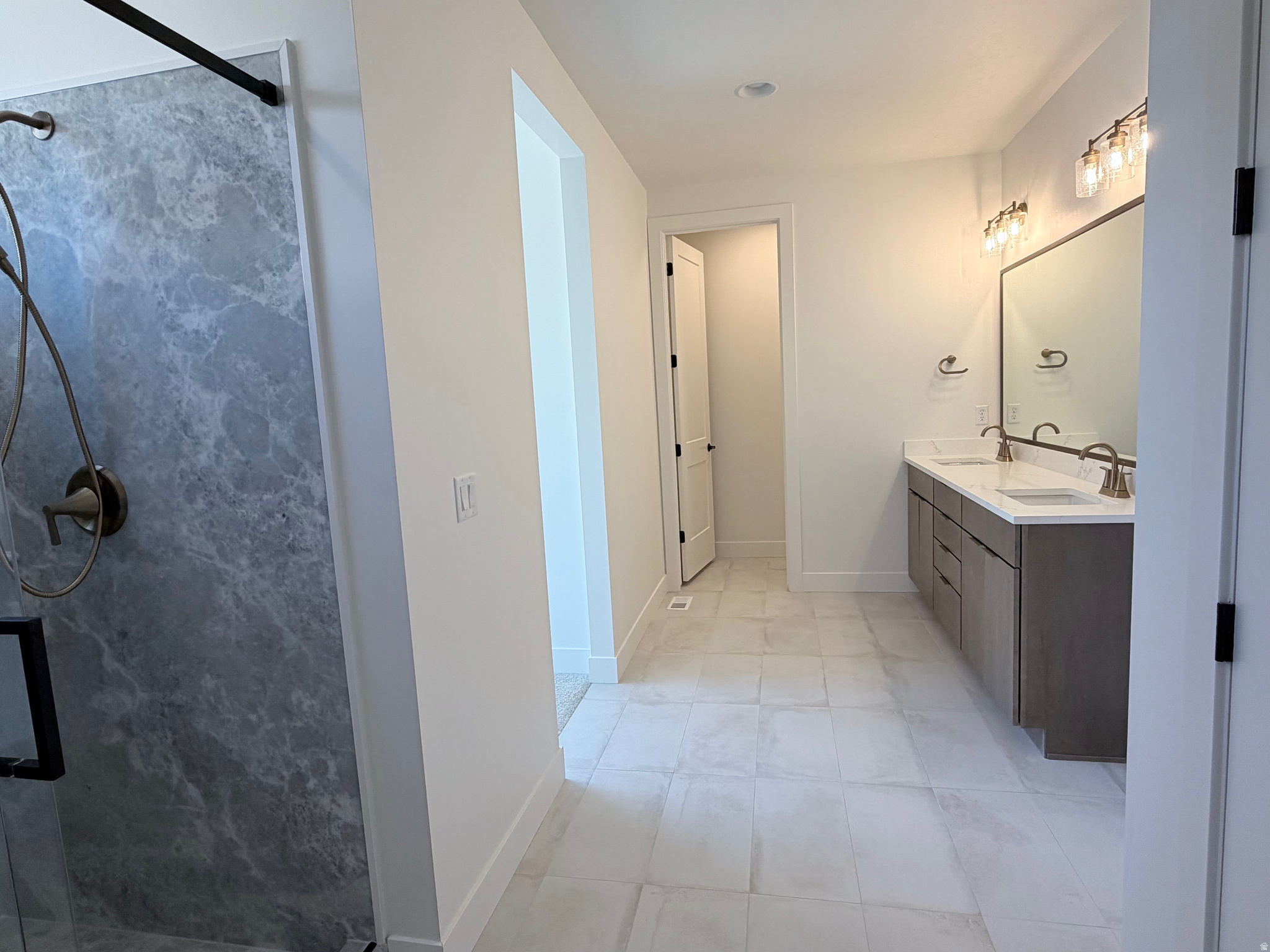 THE CROSSING - Residential