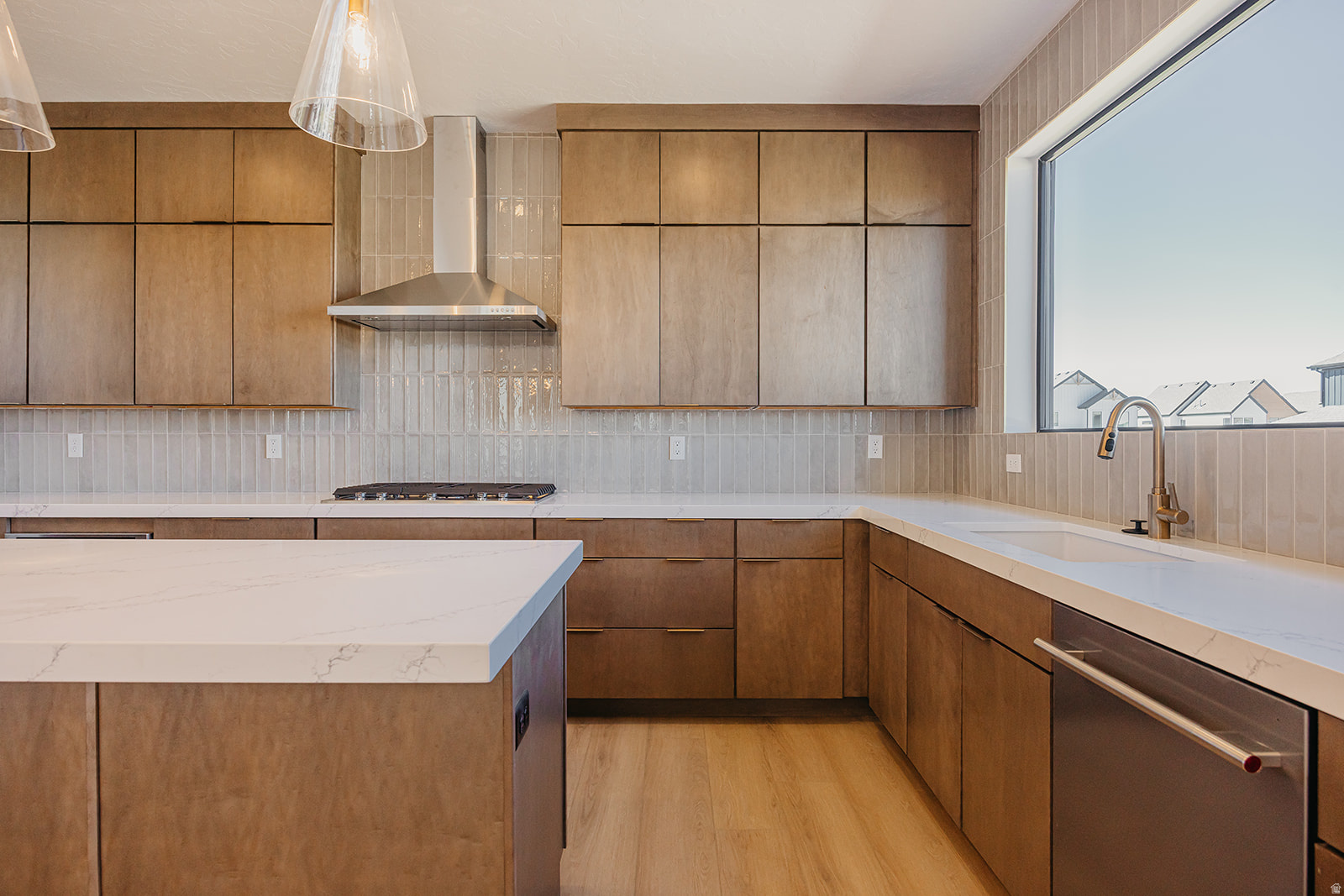 THE CROSSING - Residential