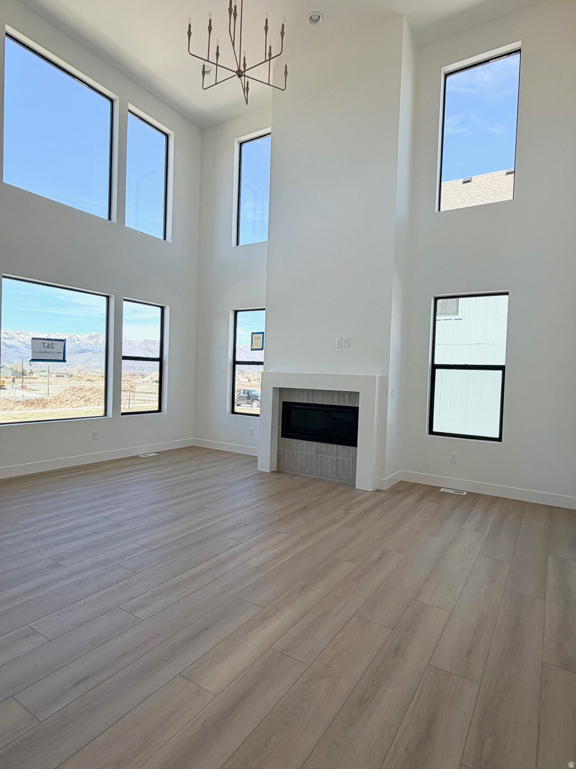 THE CROSSING - Residential