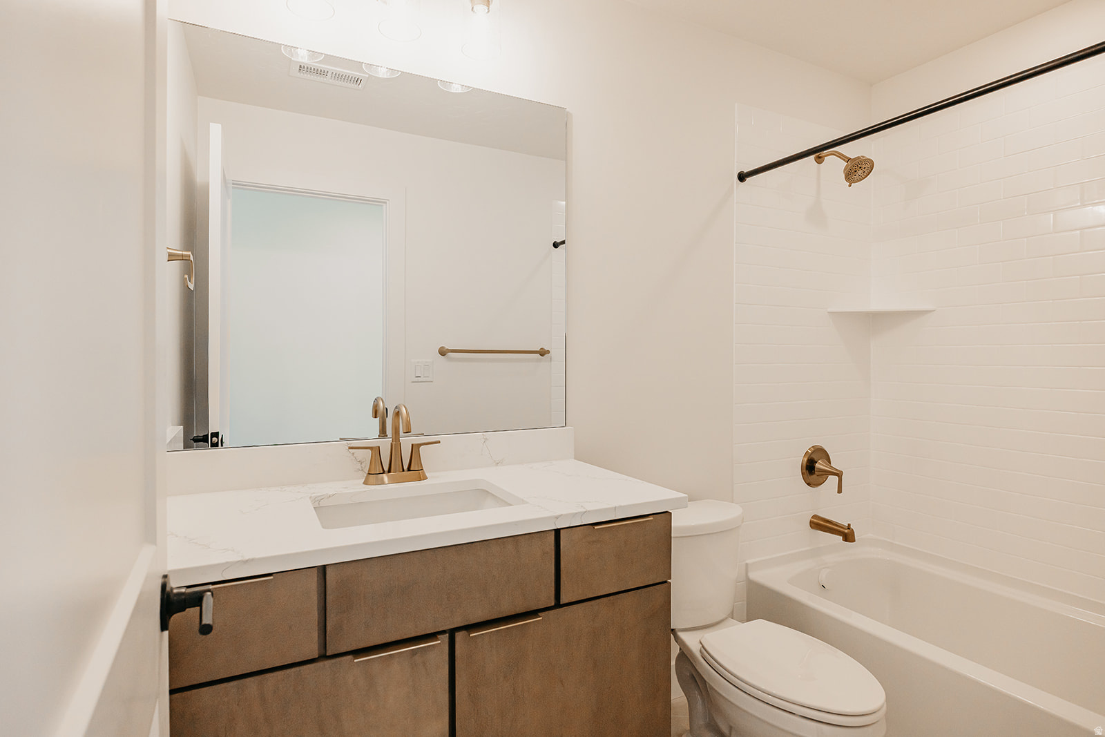 THE CROSSING - Residential