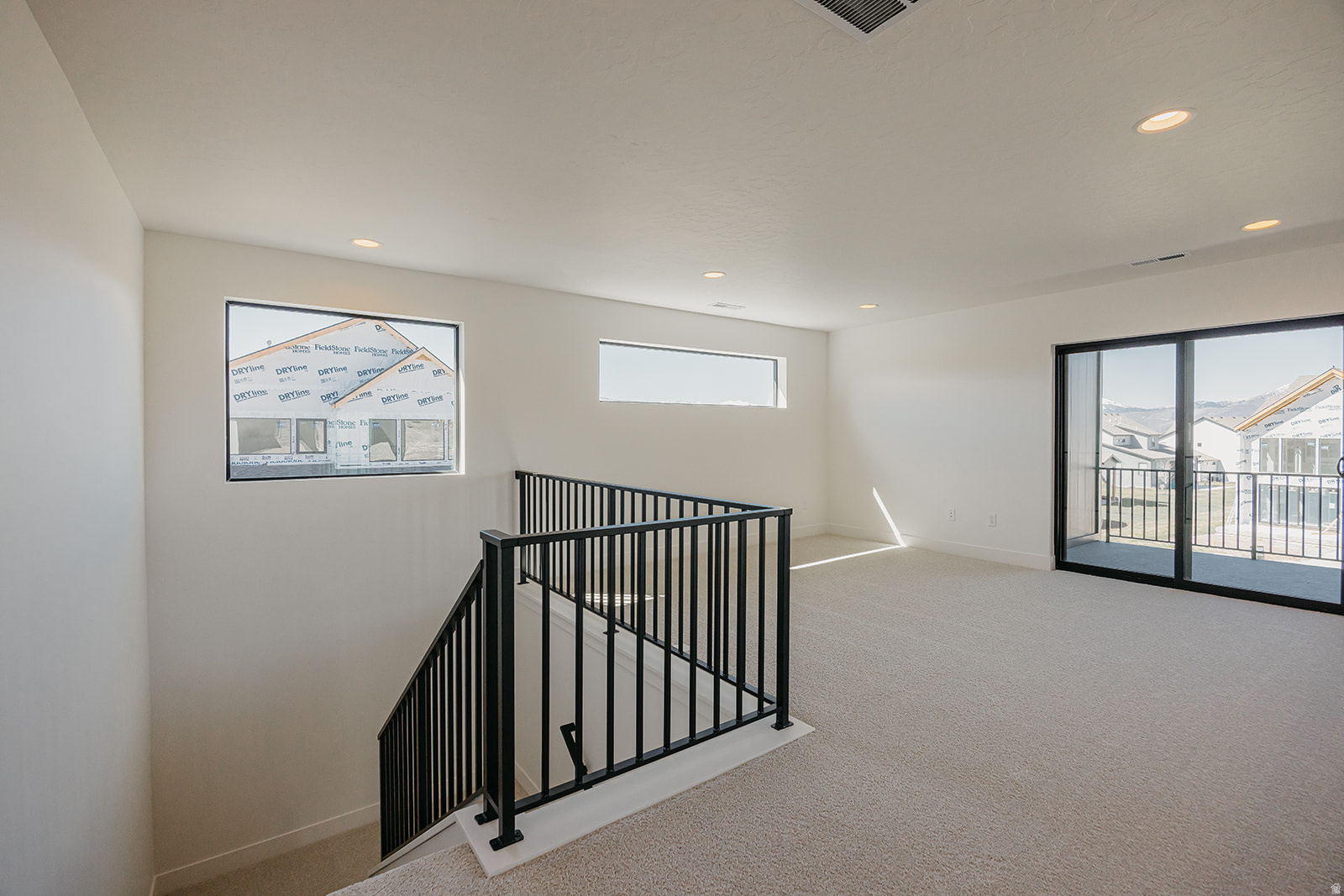 THE CROSSING - Residential