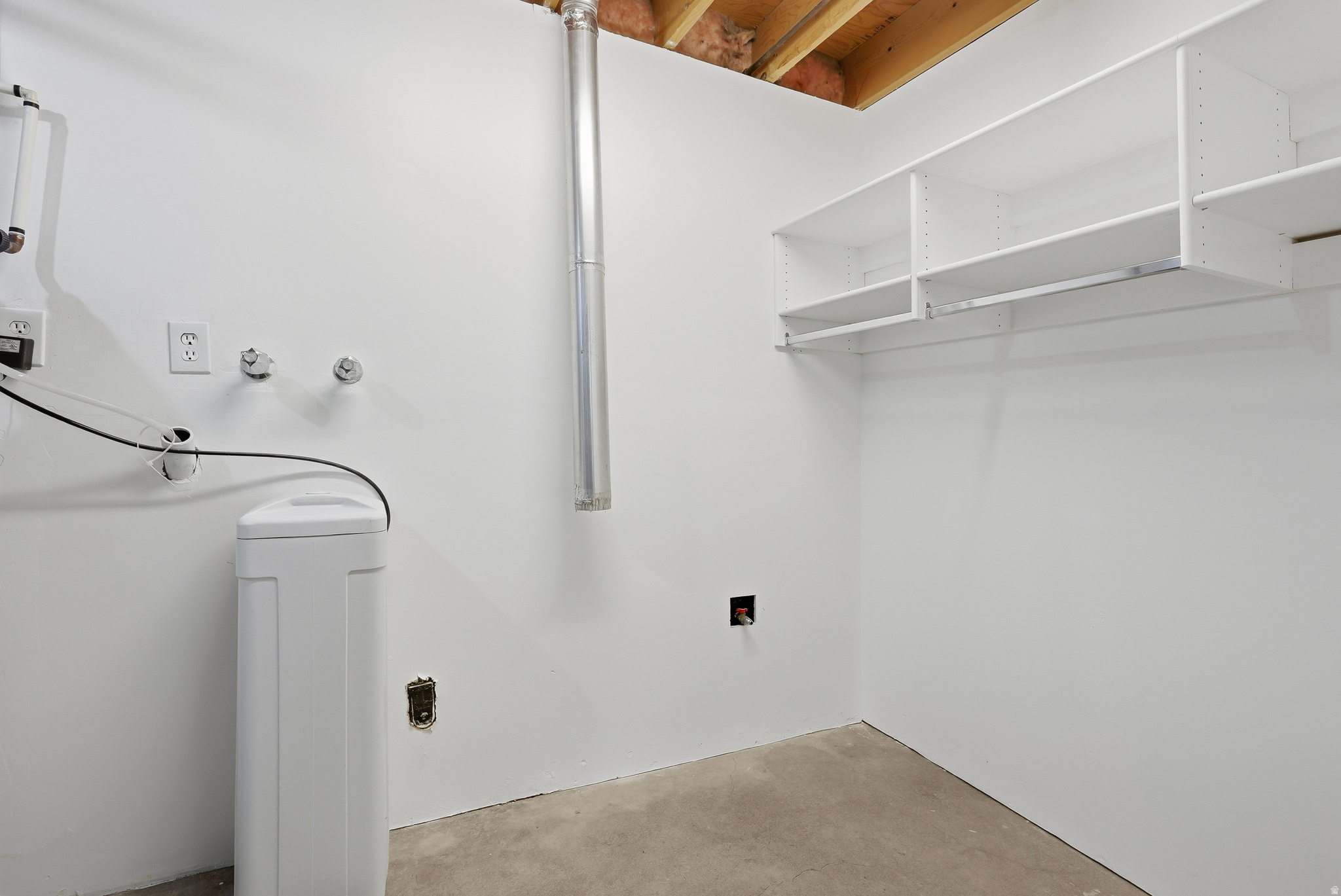 BROOKSTONE - Residential